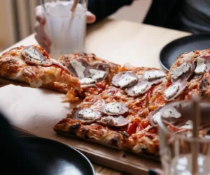 pizza po suwalsku pizzeria pod kłosem polski biegun zimna